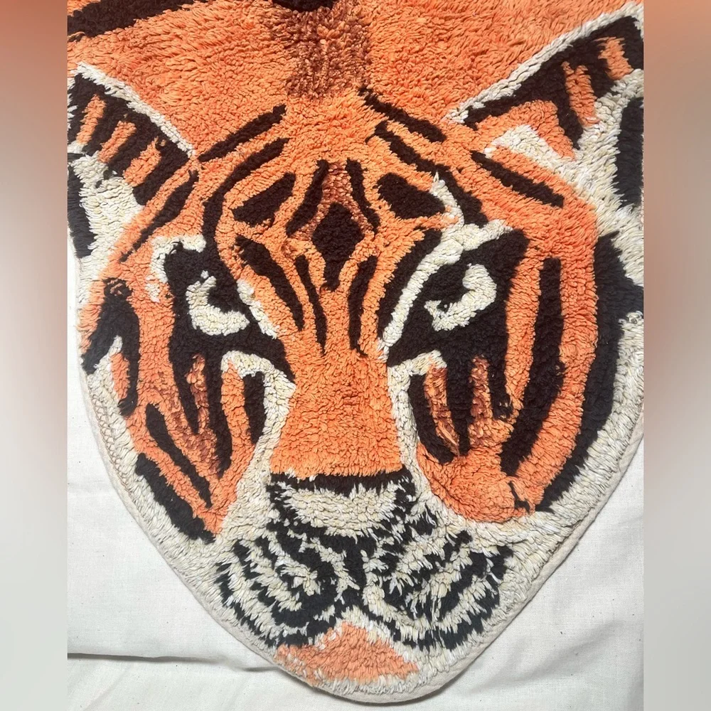 Tiger Face Shag Rug Accent - Bold Orange & Black